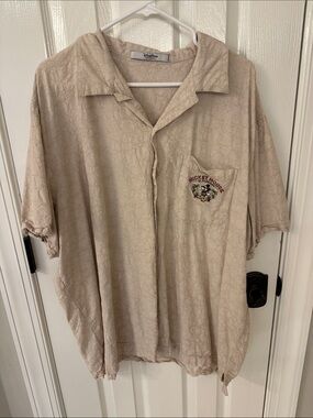 Disney Beige Short-Sleeve Mickey Pocket Button-Down Shirt